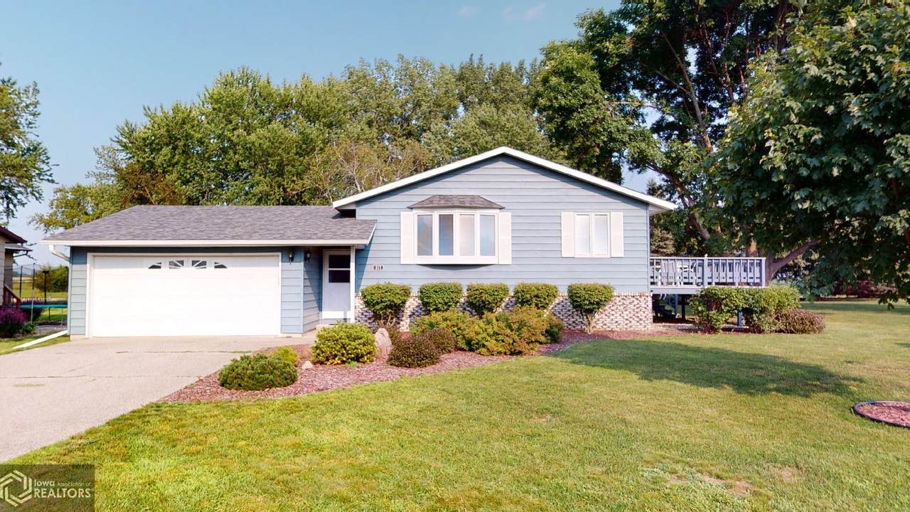 617 Southview Drive - Photo 1