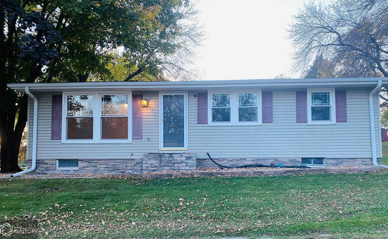 16 Hooker Avenue - Photo 1