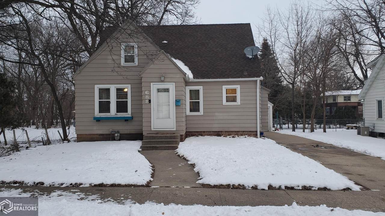 688 1st Street - Photo 1