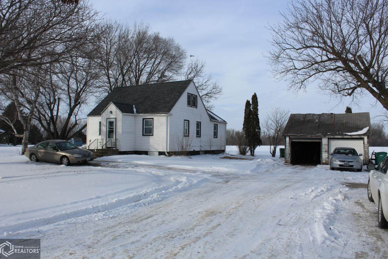 302 Broadway - Photo 1
