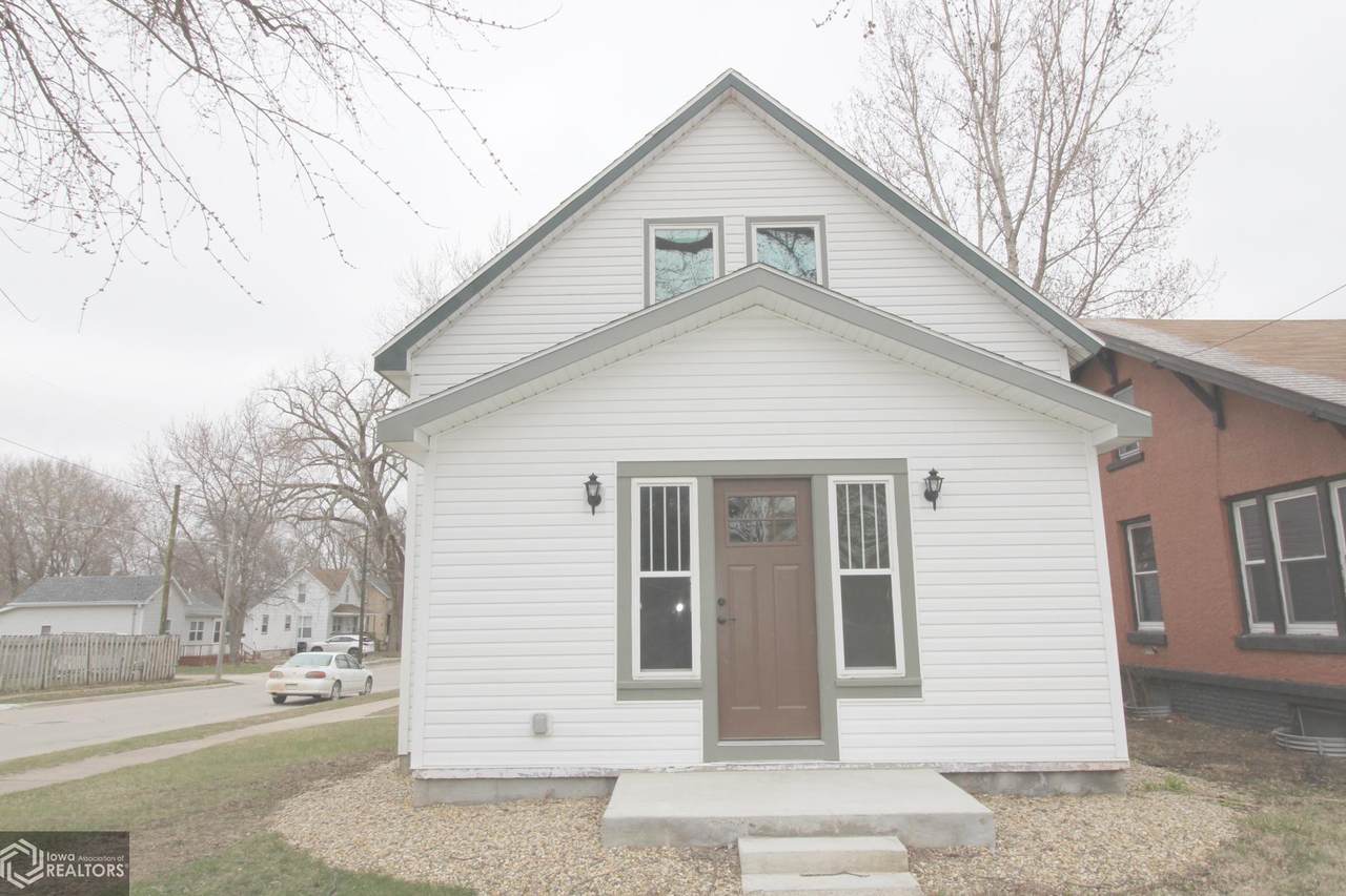924 6th Street - Photo 1