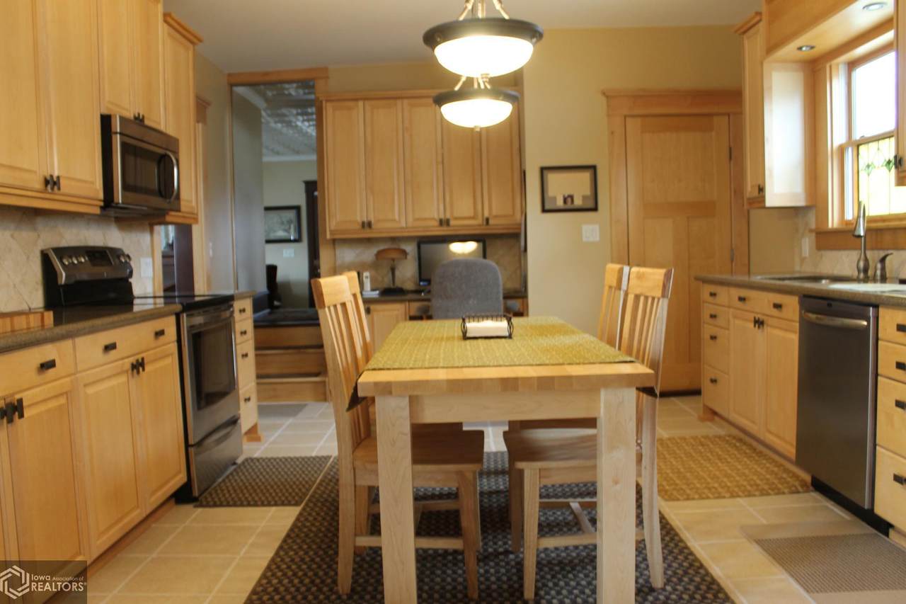 335 6th Street - Photo 1