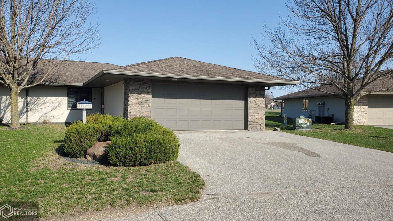 511 River Bend Court - Photo 1