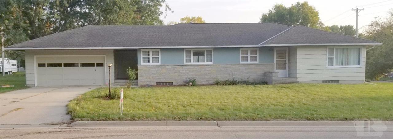 107 S 5th Ave W - Photo 1