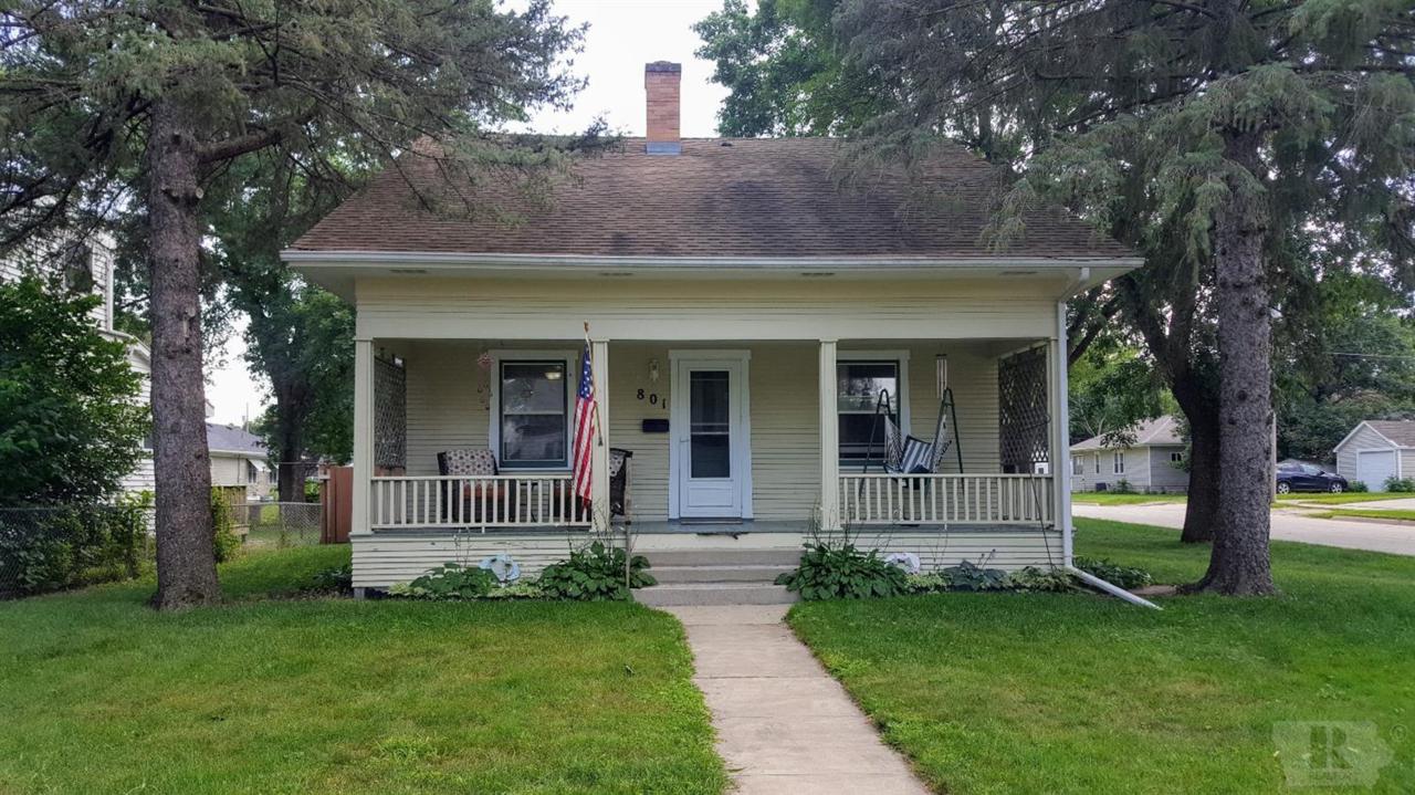 801 10th Street - Photo 1