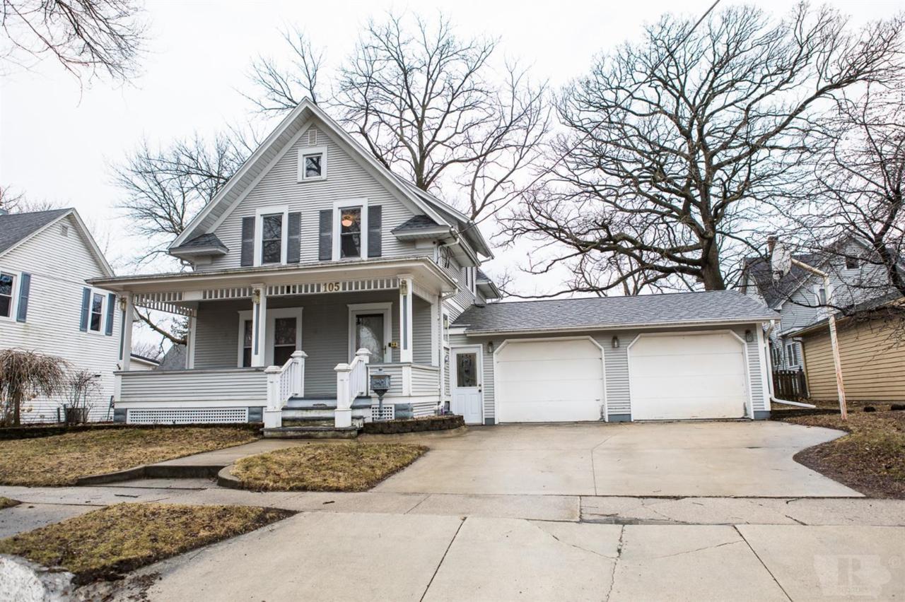 105 9th Street - Photo 1