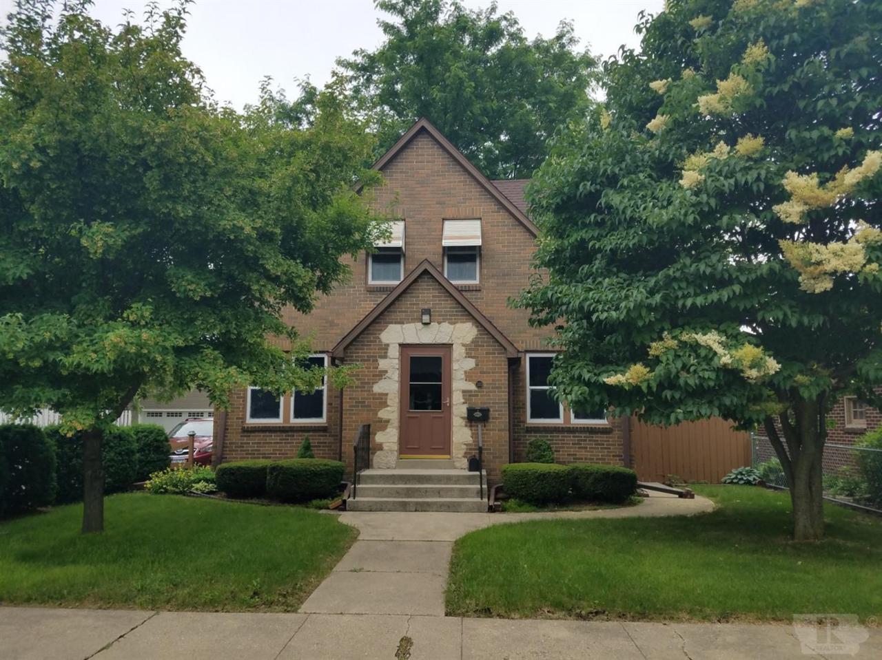 310 9th Street - Photo 1