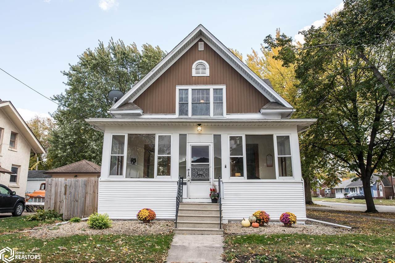 233 10th Street - Photo 1