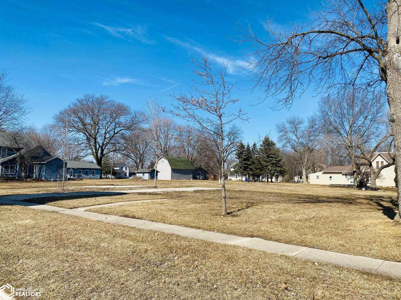 106 3Rd Street - Photo 1