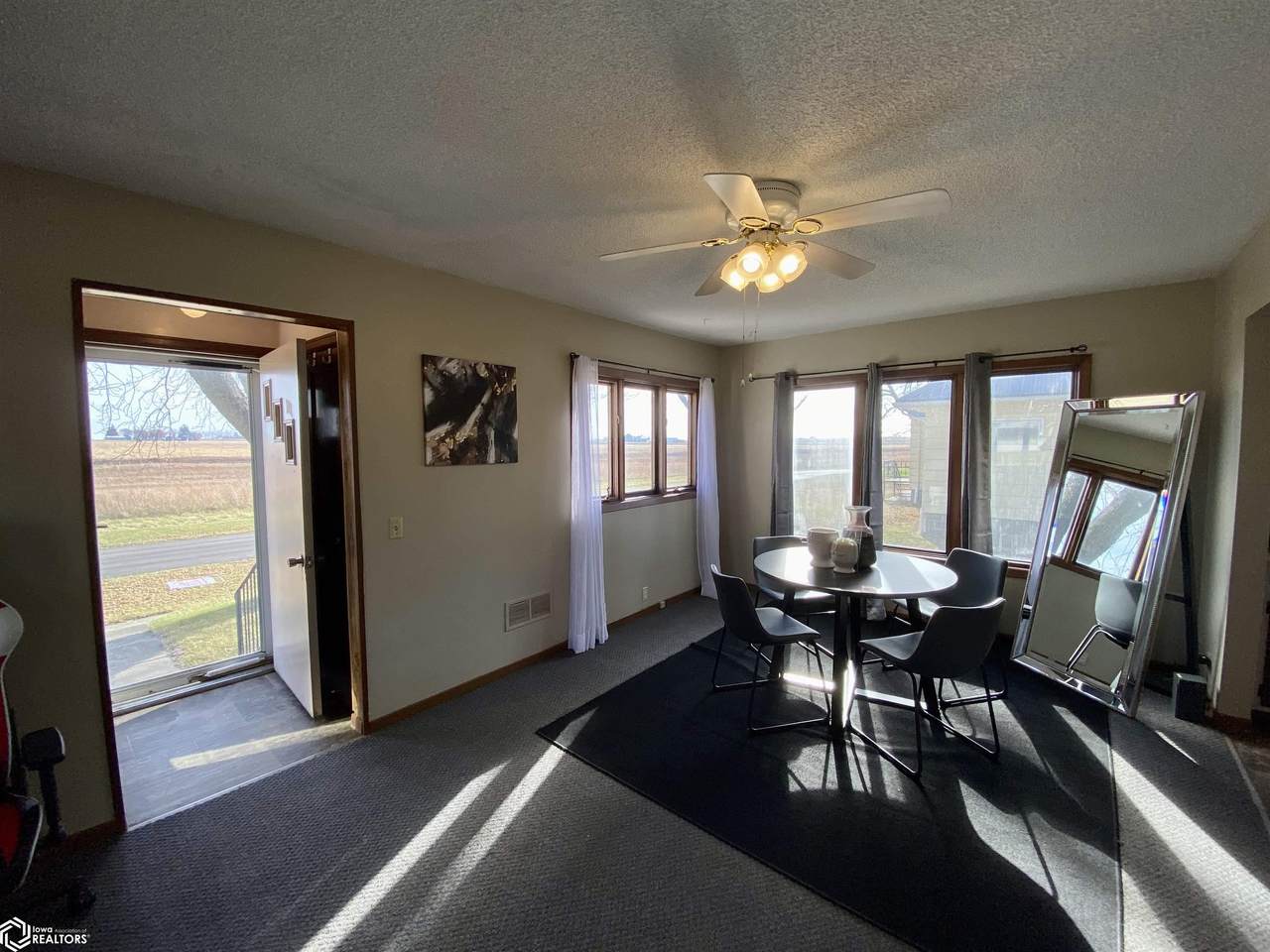 453 Fox Ave - Photo 1