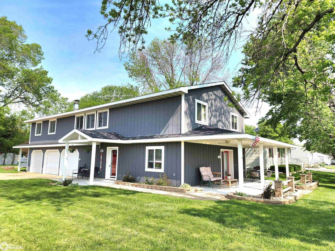1431 8th Street - Photo 1