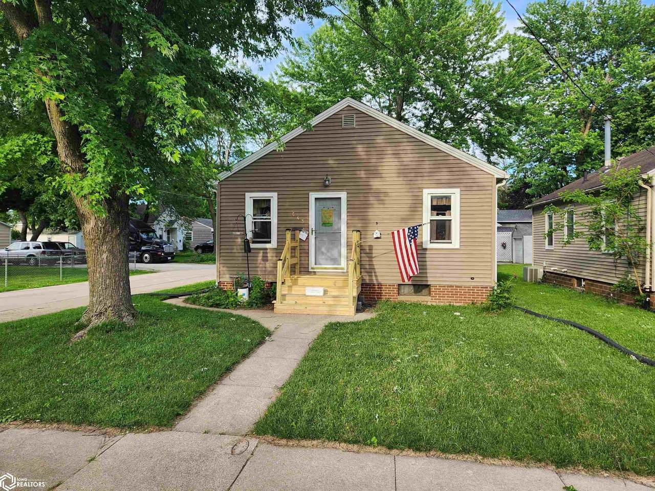 643 Carolina Avenue - Photo 1