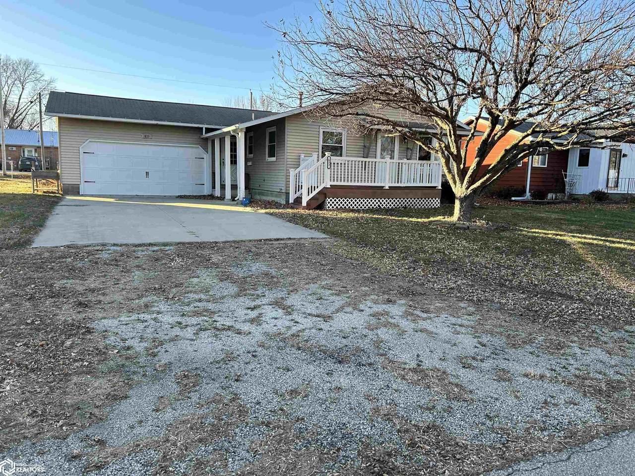 633 Way Avenue - Photo 1