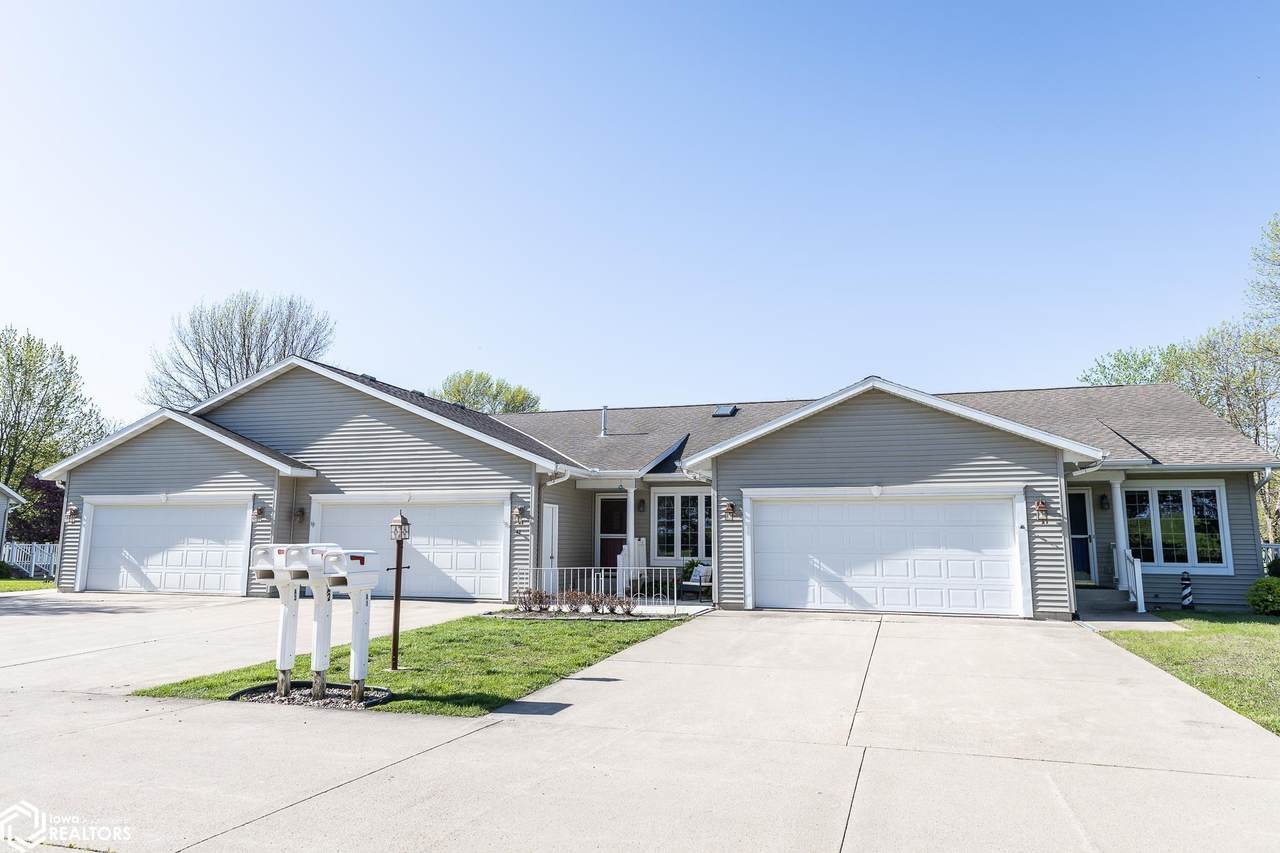 1310 Village Rd - Photo 1