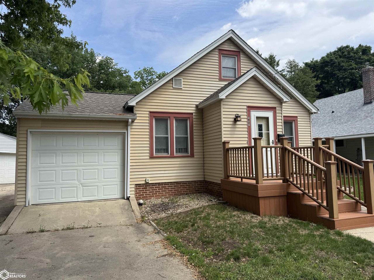 216 12th Street - Photo 1
