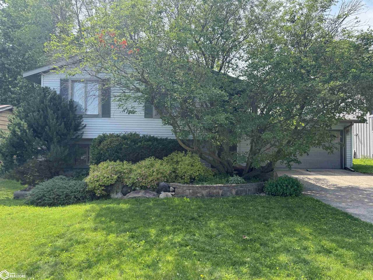 1009 15th Street - Photo 1