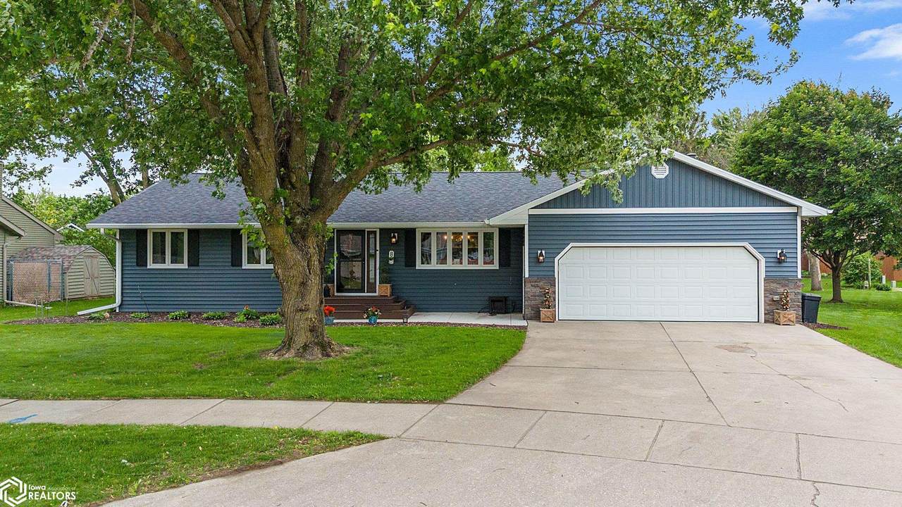 8 Williamsburg Cir - Photo 1