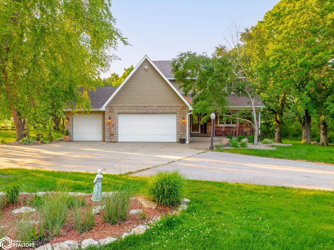 30 Bur Oak Lane - Photo 1