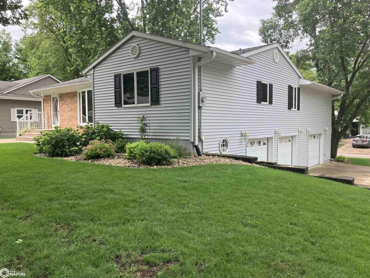 423 19Th Street - Photo 1