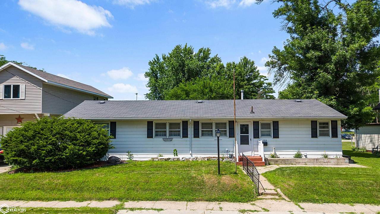 1104 3rd Ave S - Photo 1