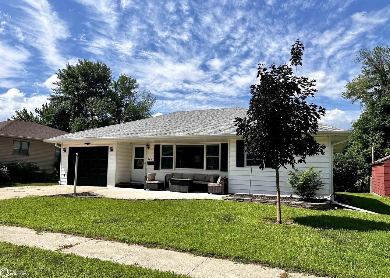 1227 Linden Street - Photo 1