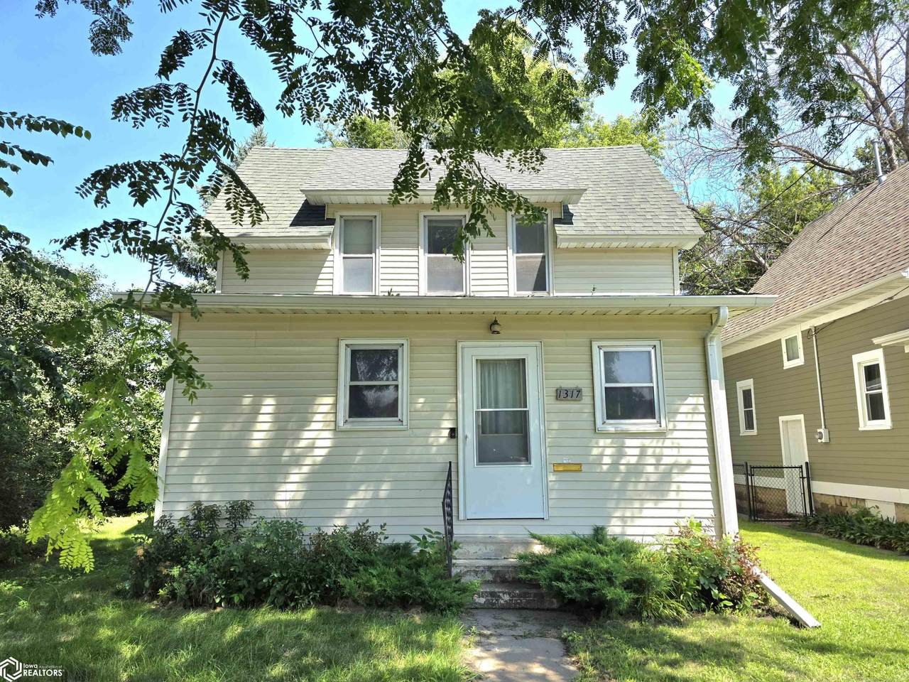 1317 Washington Avenue - Photo 1
