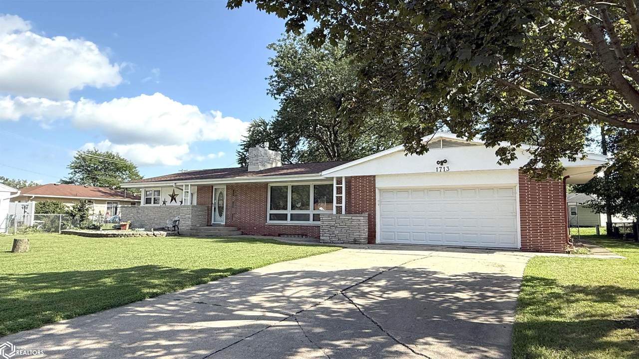 1713 4th Street - Photo 1