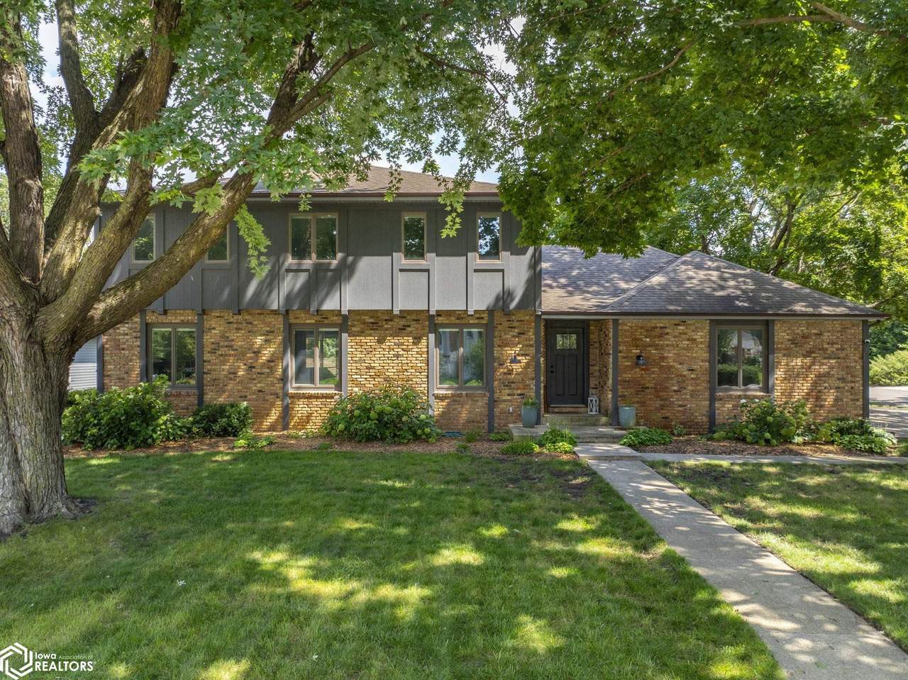 1803 Springview Drive - Photo 1