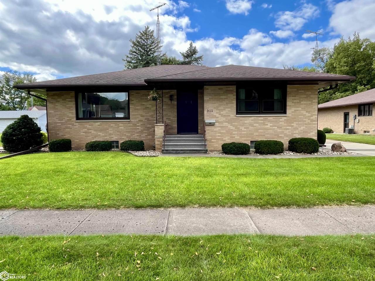 311 2nd Avenue - Photo 1