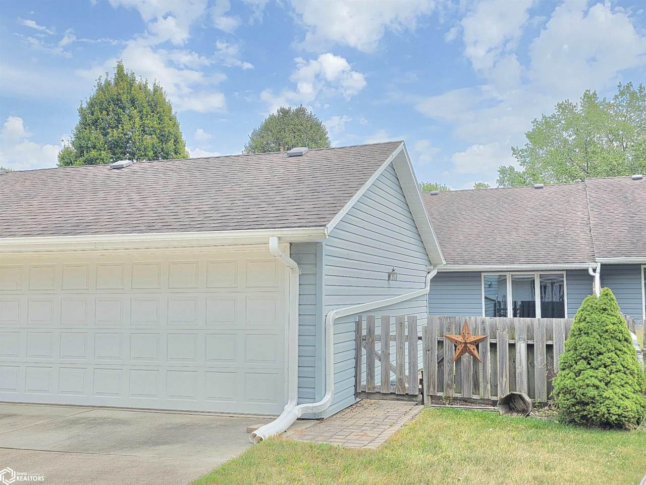 380 Yorktown Pike - Photo 1