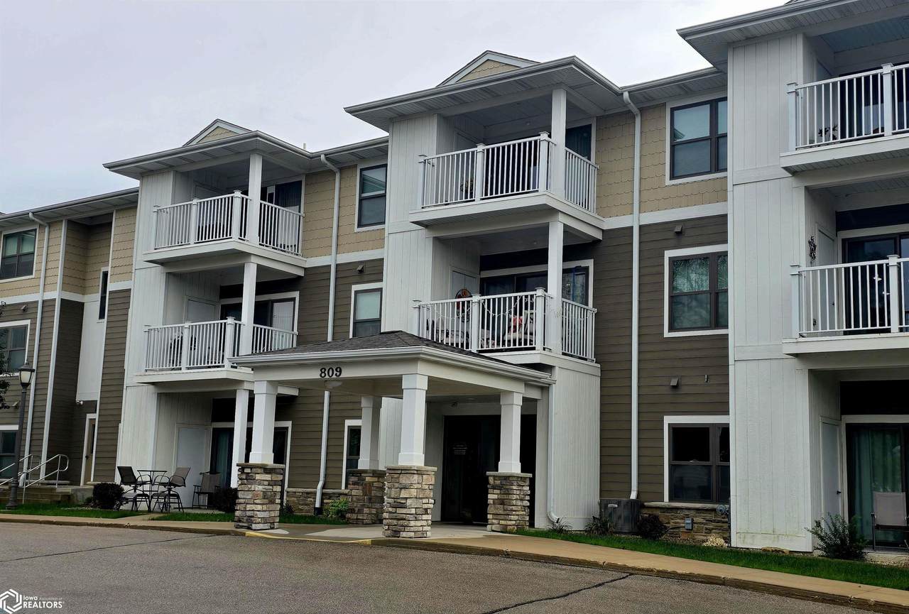 809 7Th Avenue - Photo 1