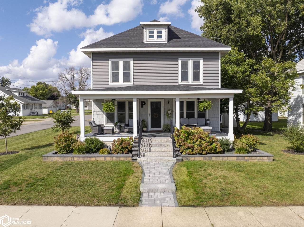 222 Thompson Street - Photo 1