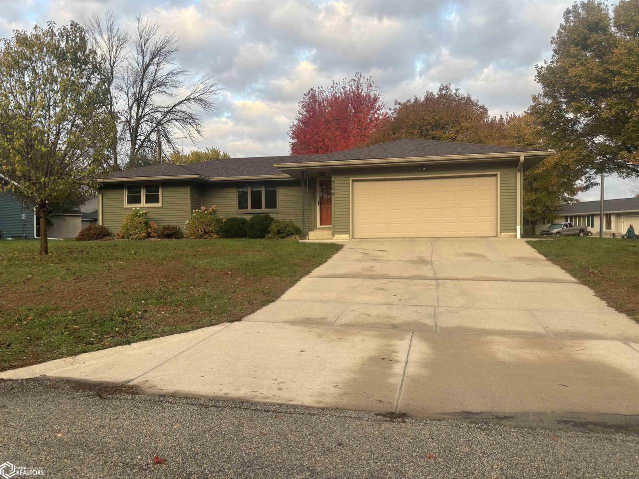 706 Garfield Avenue - Photo 1