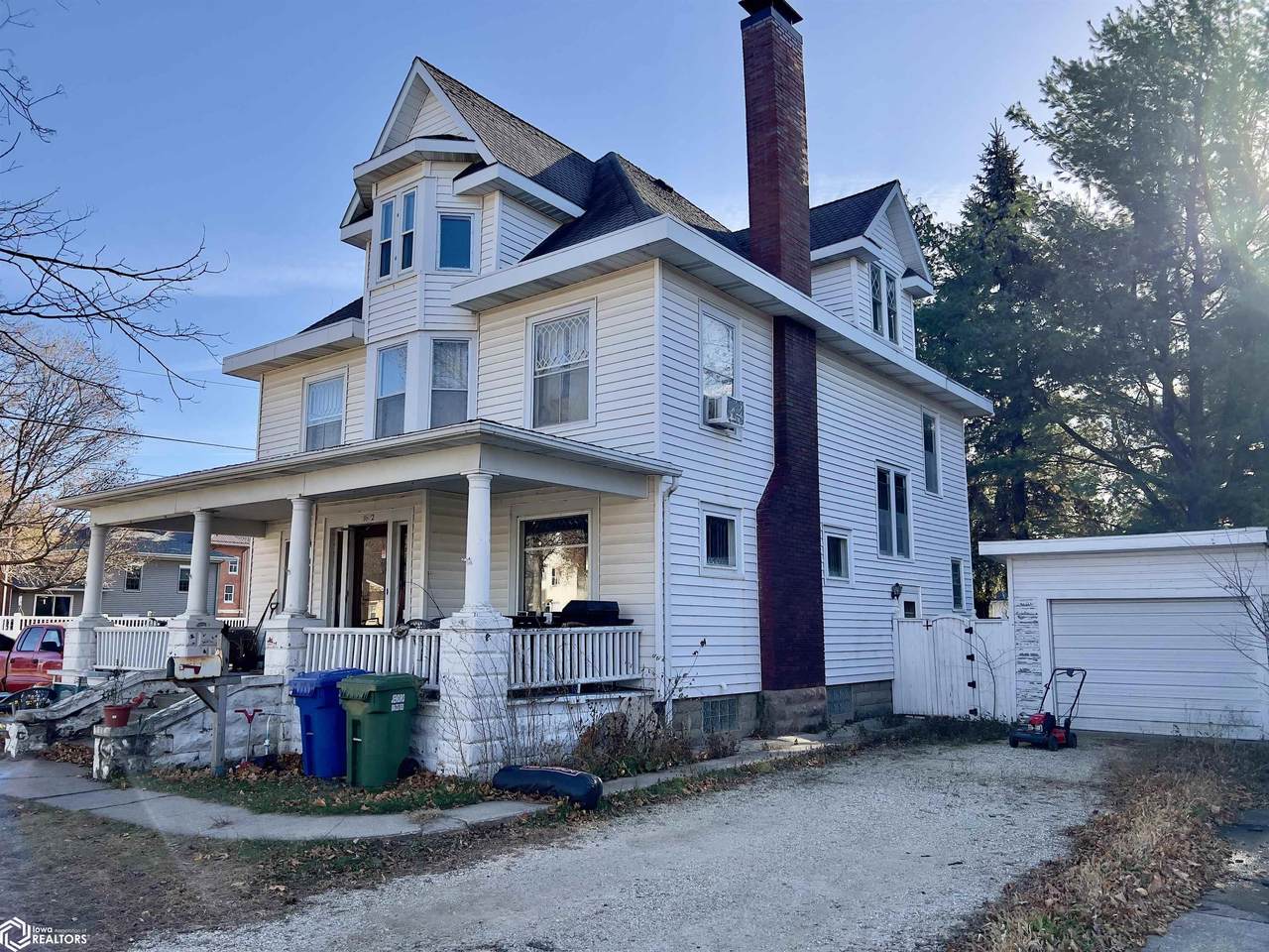 1602 Clark Street - Photo 1