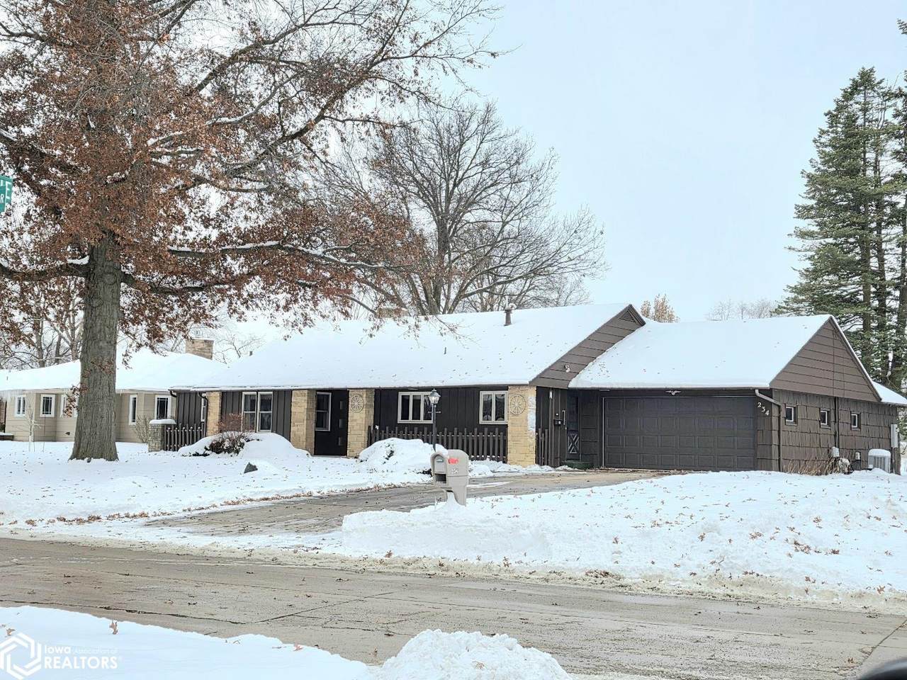 234 Willowbrook Dr. - Photo 1