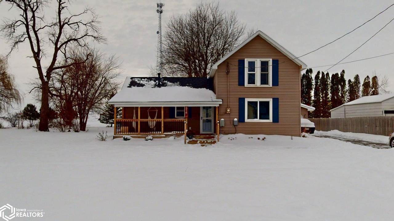 516 Washington St. E - Photo 1