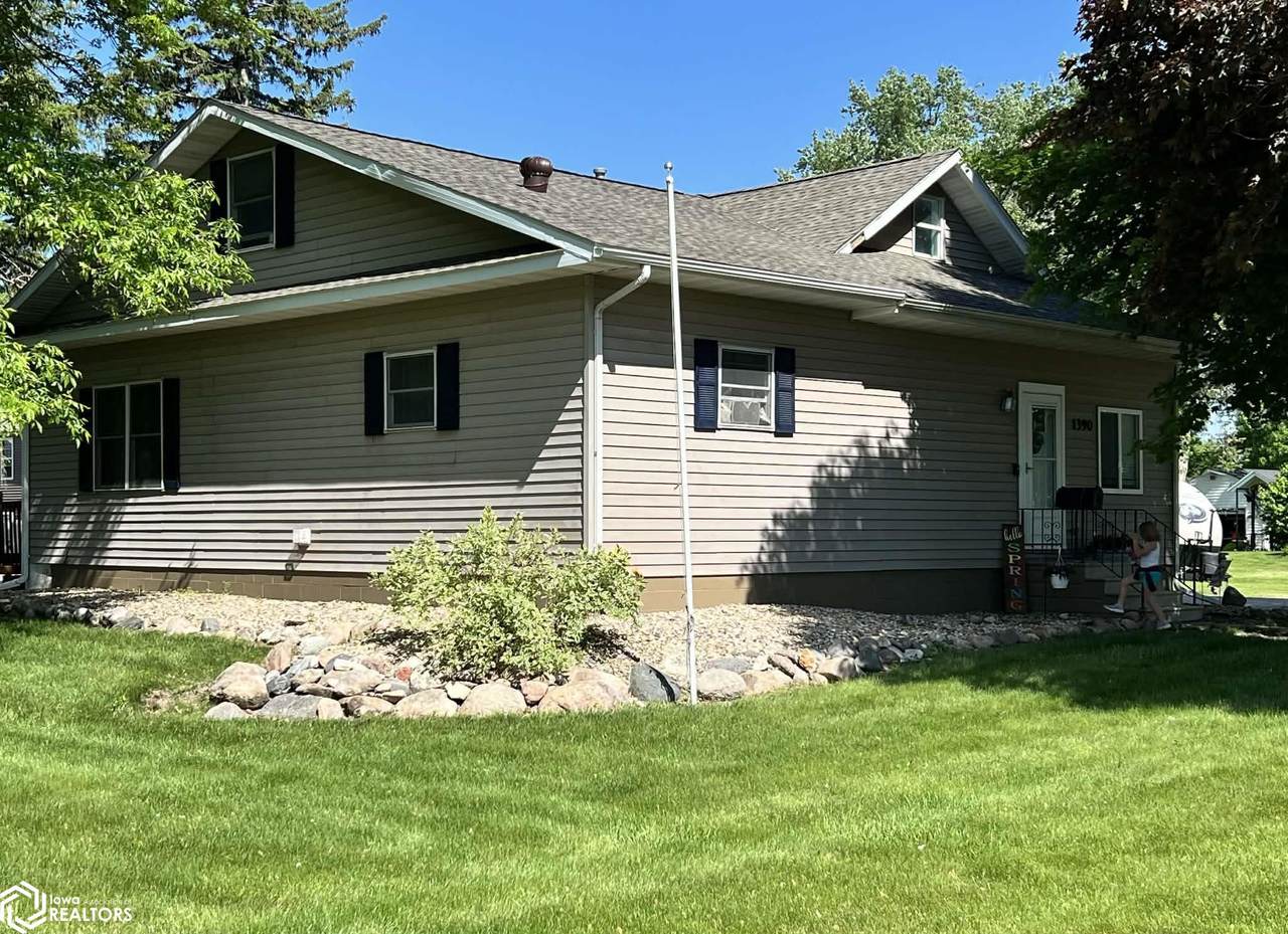 1390 State Street - Photo 1