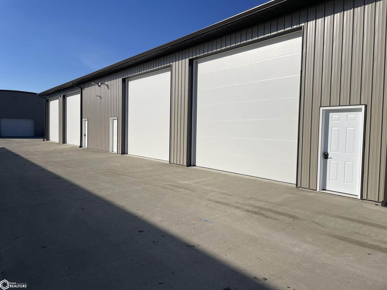 1025 8Th Street - Photo 1