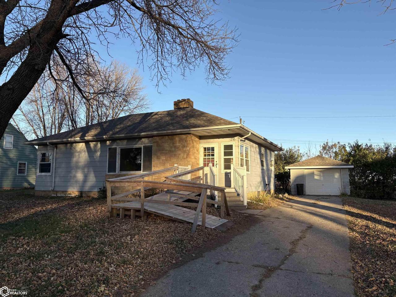 216 4th Street - Photo 1