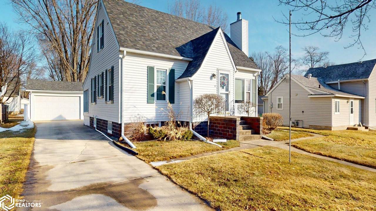 216 East Main Street - Photo 1