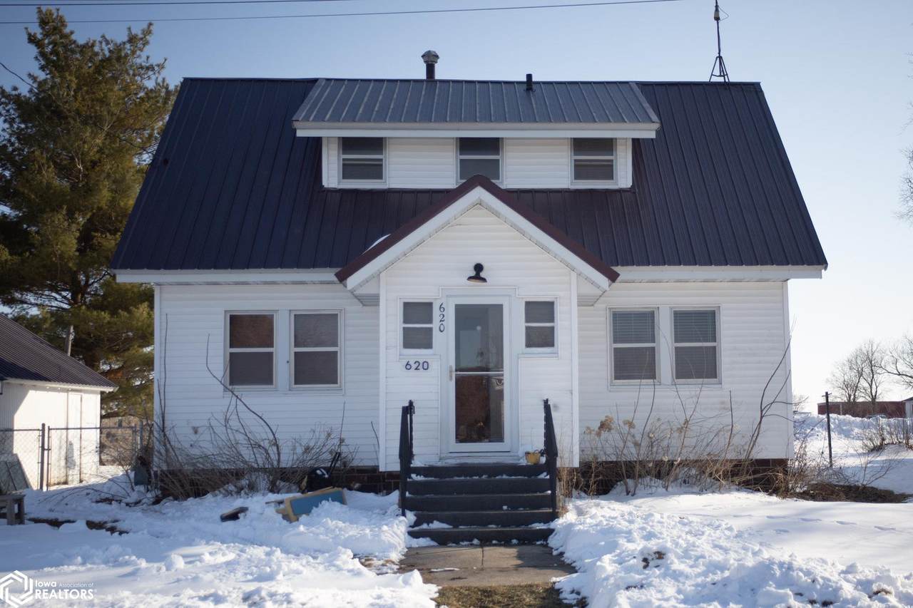 620 College Street - Photo 1
