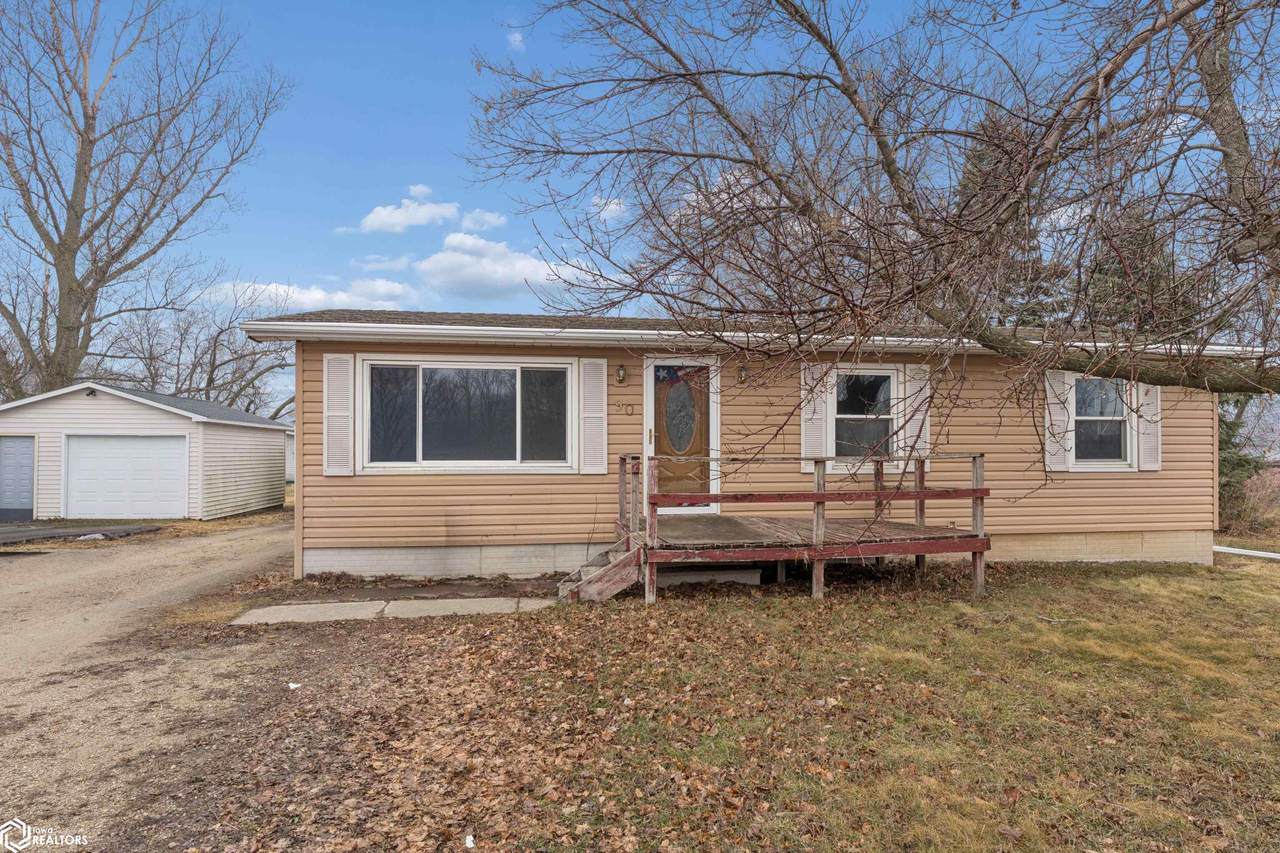 90 Seymour Avenue - Photo 1