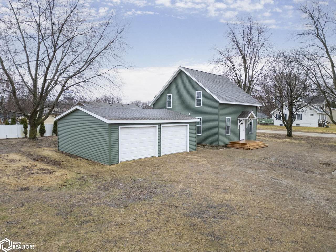 607 Mill Street - Photo 1
