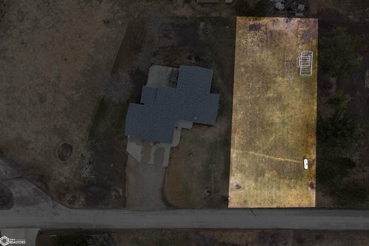 Bayberry Avenue - Photo 1