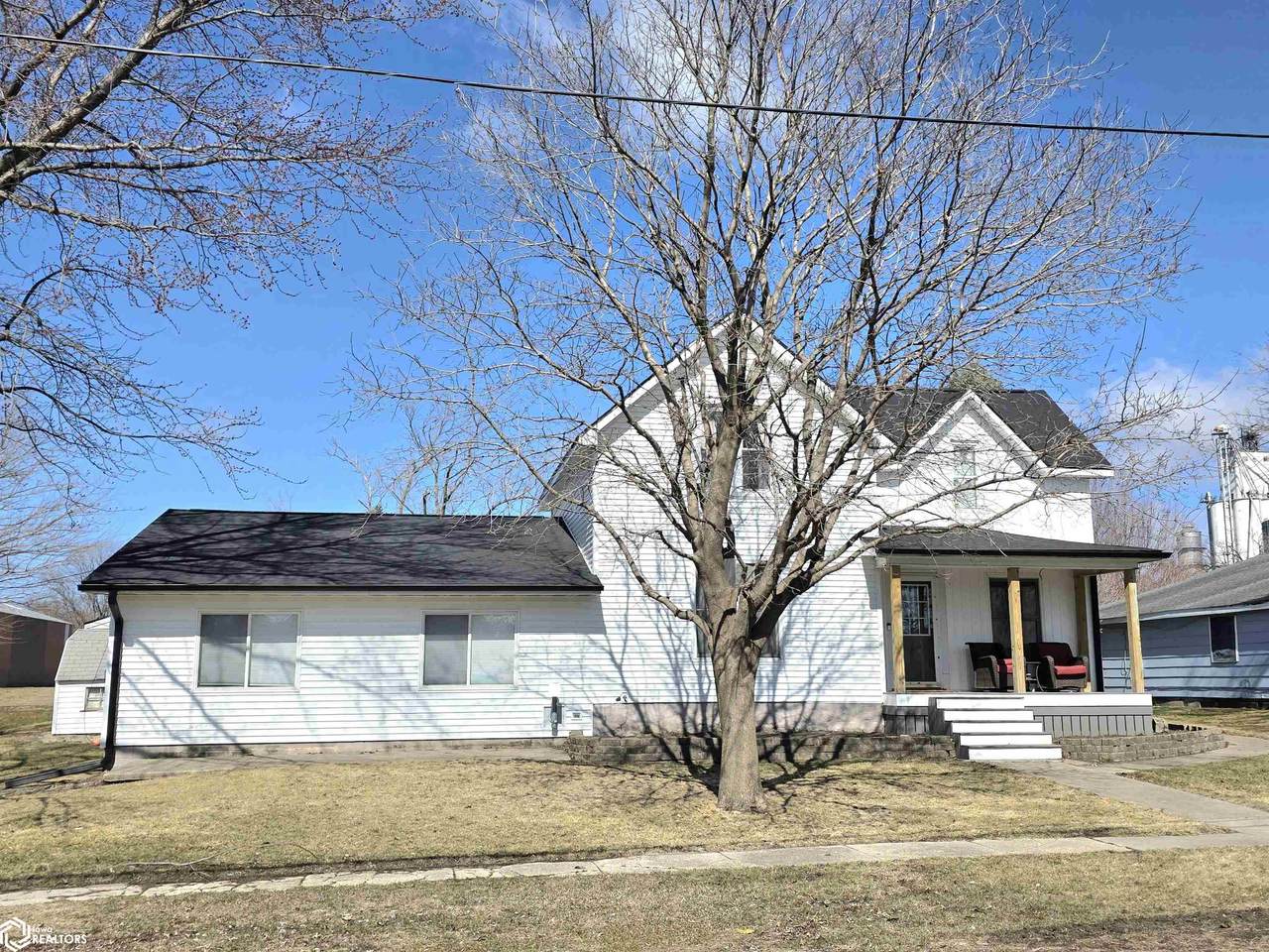 213 Jefferson St - Photo 1