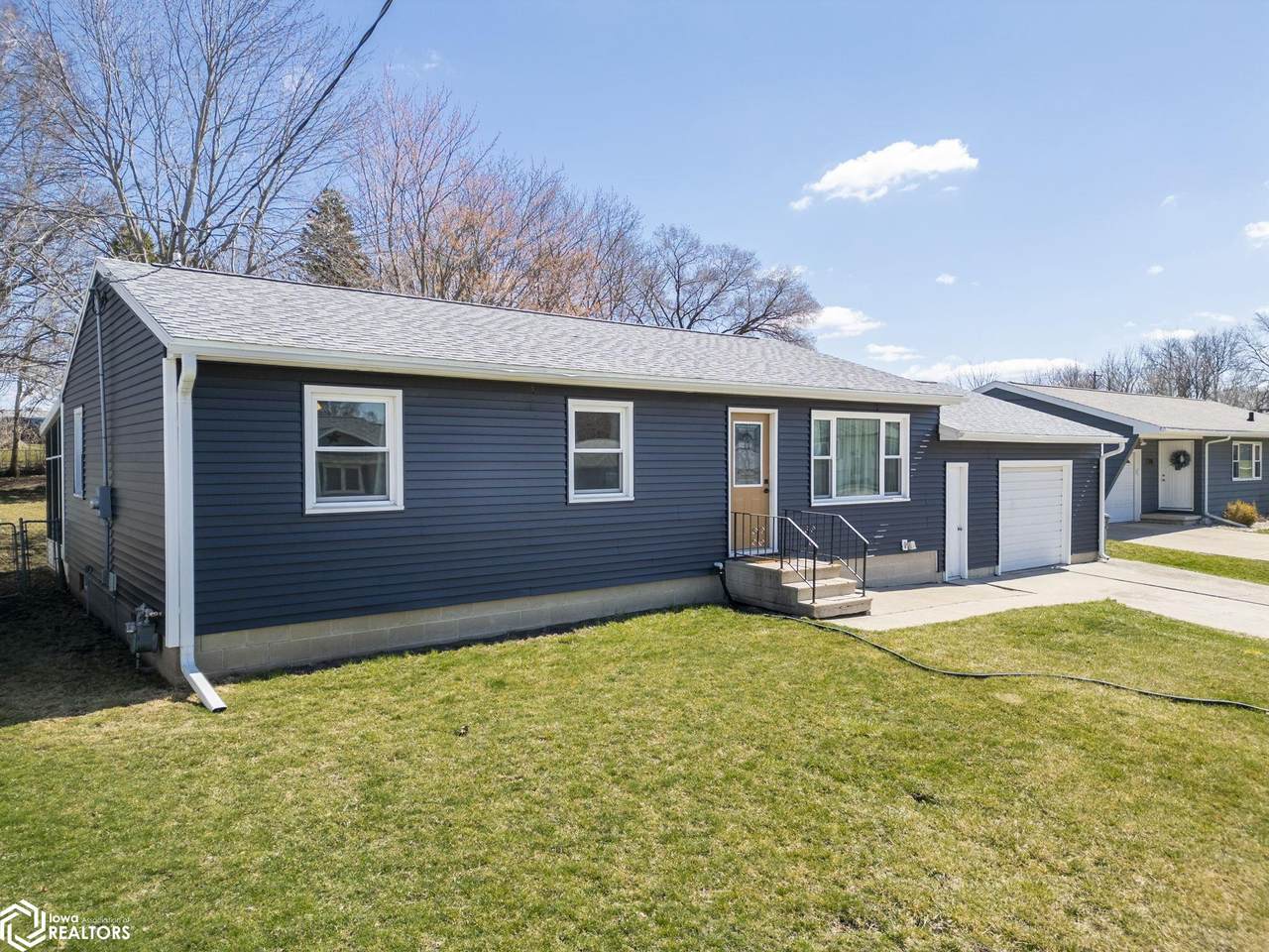 727 Progress Avenue - Photo 1