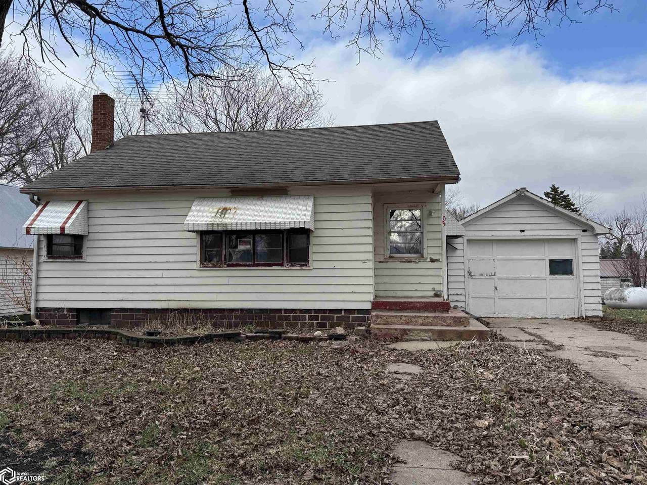203 1St Street - Photo 1