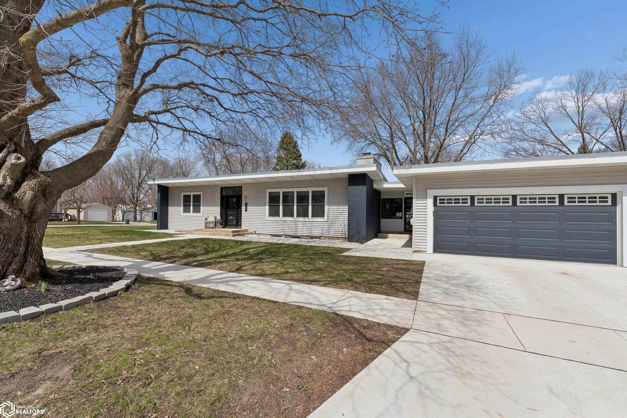 900 6th Avenue - Photo 1