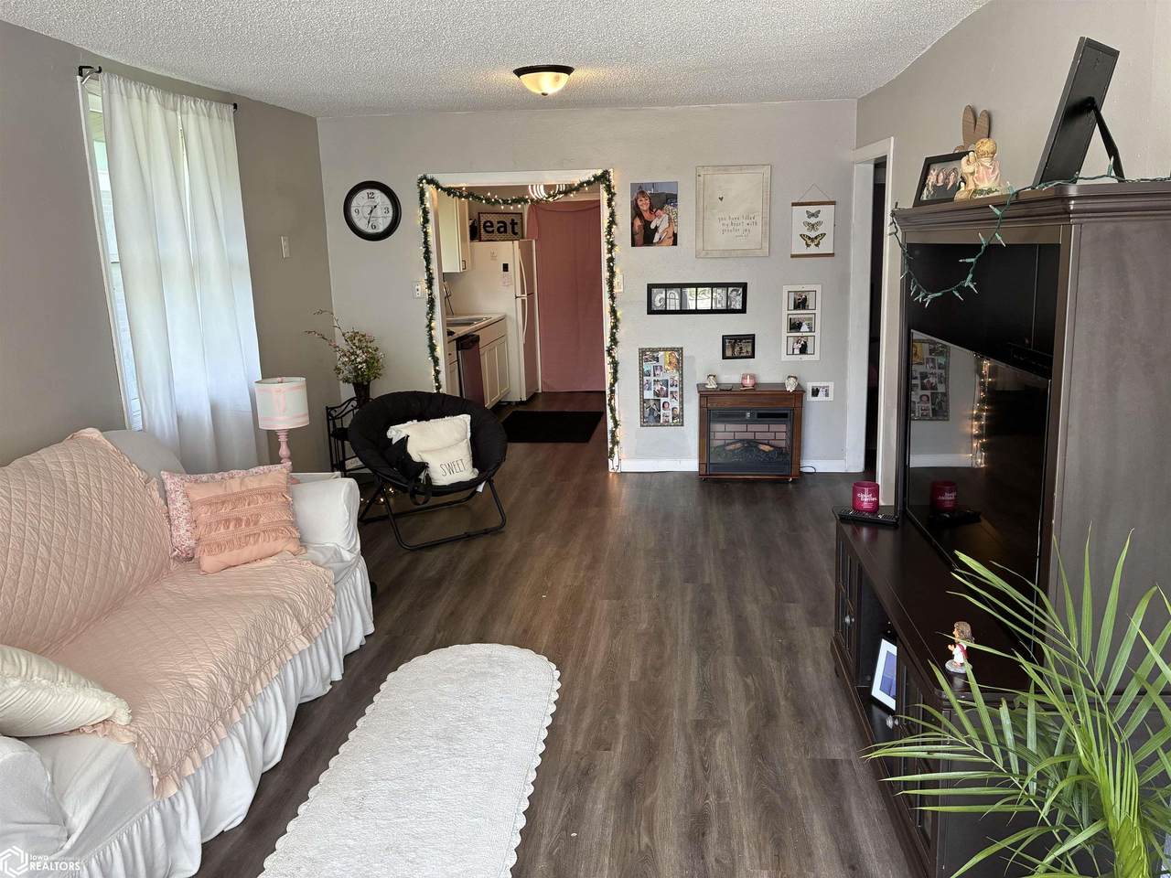 https://bt-photos.global.ssl.fastly.net/ncimls/1280_boomver_1_6337839-1.jpg