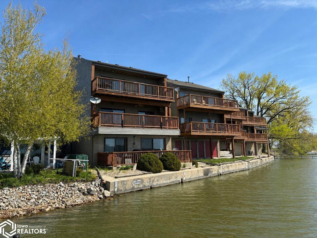 414 Lake Street - Photo 1